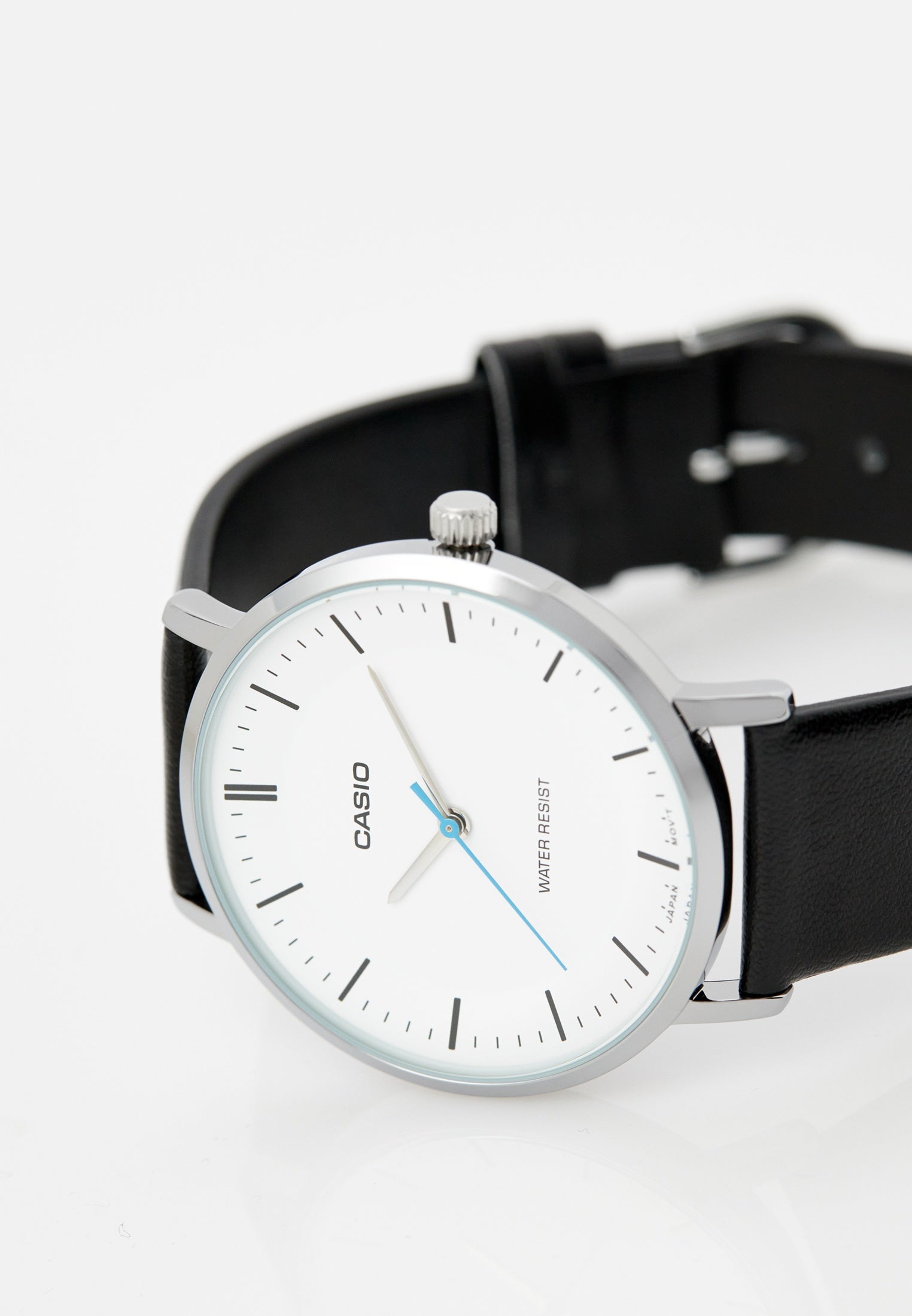 Casio MTP-VT04L-7E analog watch with silver-white dial and black leather strap featuring a minimalist design Main image