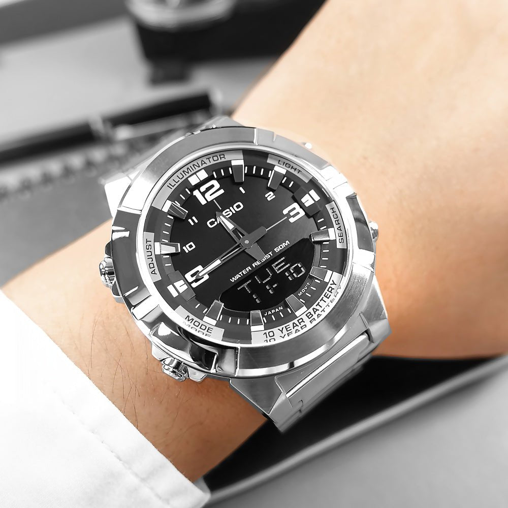 Casio Analog AMW - 870D - 1AVDF Mens Watch With Stainless Steel Band - Zamana.pk