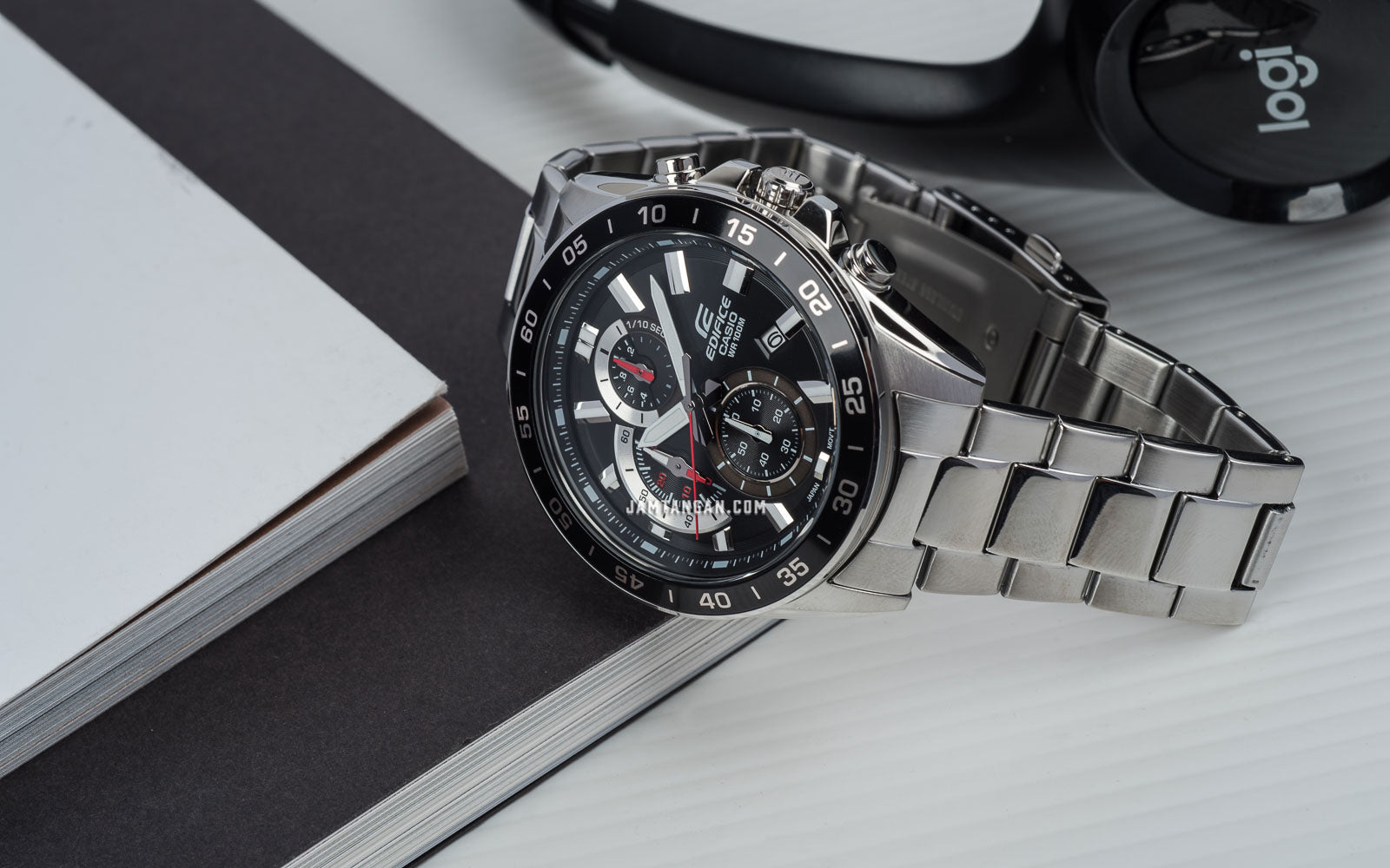 Casio Edifice EFV - 550D - 1AVUDF Chronograph Quartz Stainless Steel Band Mens Watch - Zamana.pk