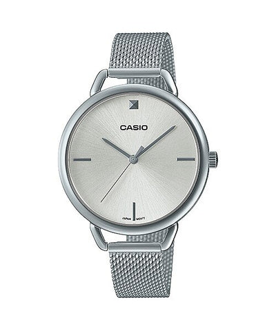 Casio LTP - E415M - 7CDF Enticer women watch - Zamana.pk