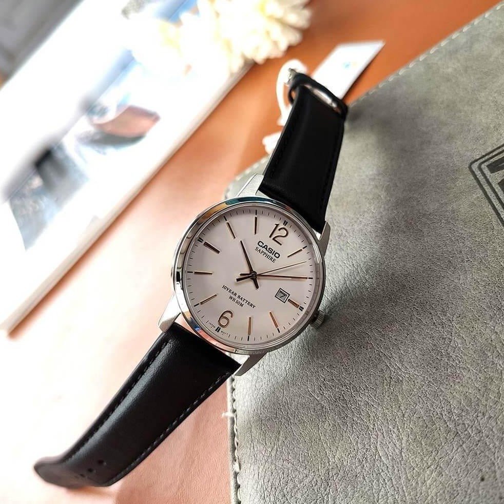 Casio White Dial Leather Strap Quartz MTS - 110L - 7AVDF Men's Watch - Zamana.pk Main image