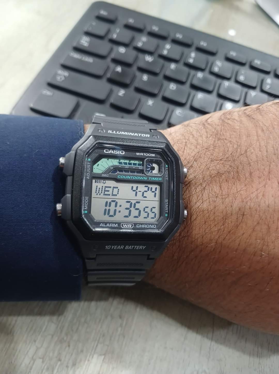 Casio WS-1600H-8AVDF Digital Wath Secondary image