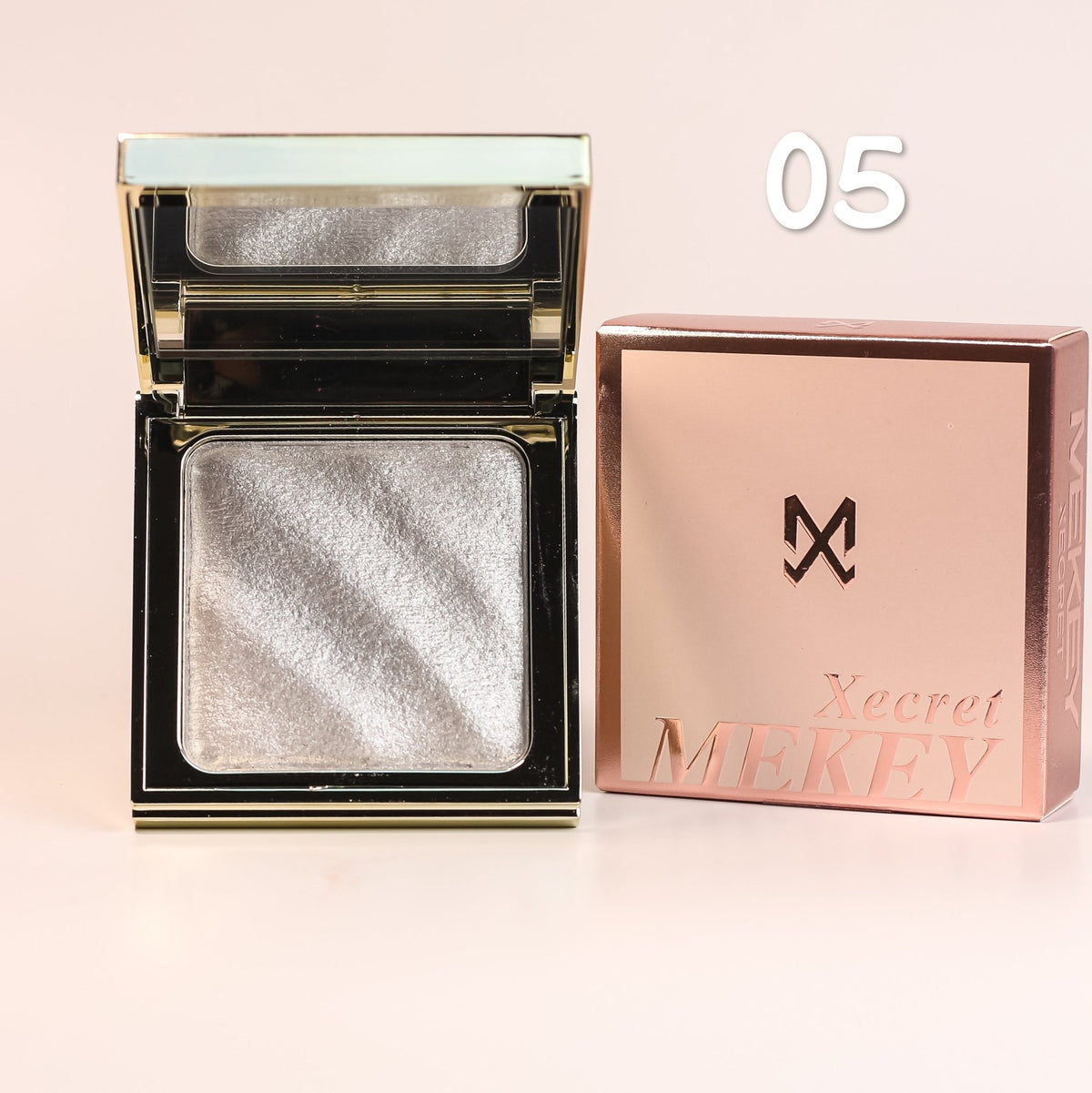 Mekeyxecret Luminous Glow Highlighter: Shine Bright With All - Day Radiance - Illuminating Makeup - Zamana.pk Main image