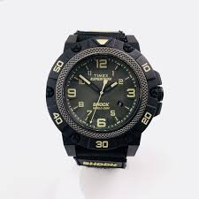 Timex Men's Quartz Watch with Black Dial Analogue Display and Black Fabric and Canvas Strap TW4B00900 - Zamana.pk Main image